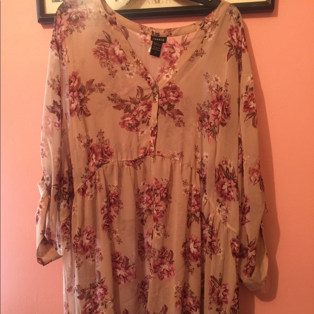 Torrid high low top